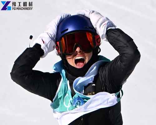 Gu Ailing Ski Scene