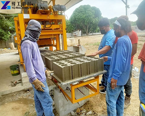 hollow bricks machine