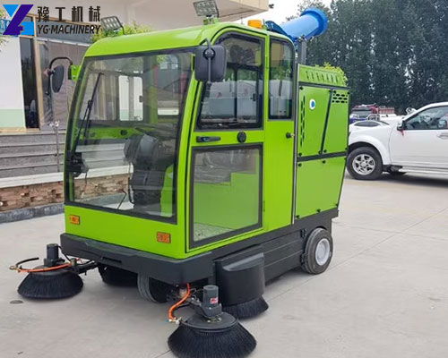 electric street sweeper