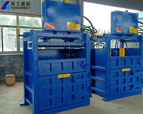 hydraulic cardboard baler