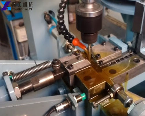 thread tapping machine