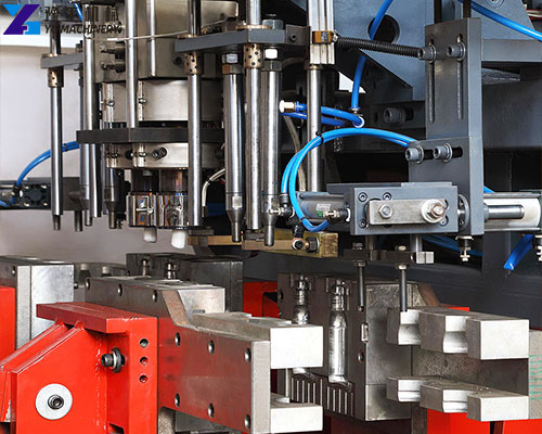 plastic blow moulding machine
