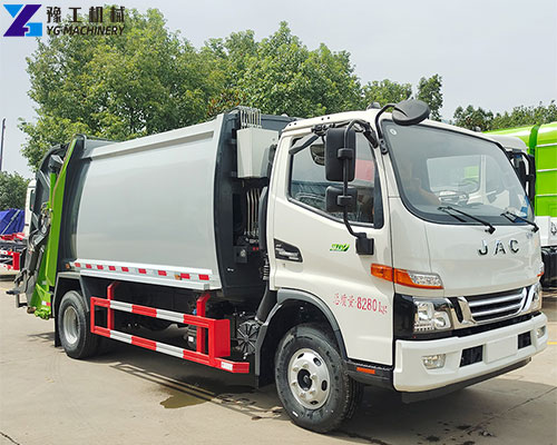 refuse compactor vehicle
