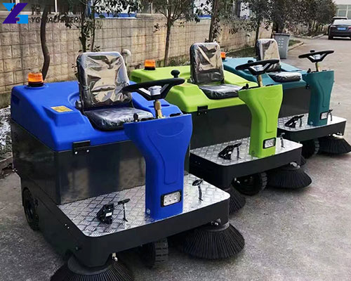 warehouse floor sweeper